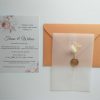 Convite de Casamento Floral 2 cores com envelope terracota e selo de lacre dourado Catia Silva Atelier